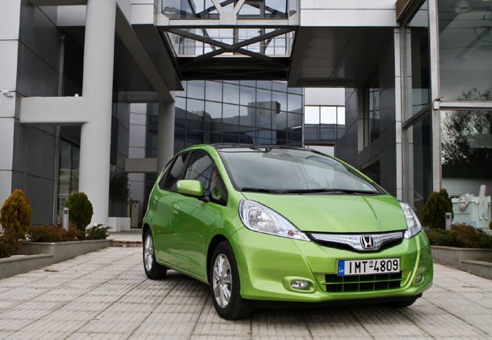 Η τρίτη γενιά του Honda Jazz θα συνοδεύεται πιθανότατα από μία Crossover εκδοχή του αυτοκινήτου.